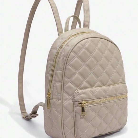 Quilted Cream Backpack - Picture 3 of 7